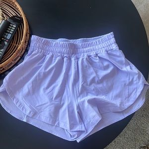 Lululemon track that 3 inch short lilac smoke